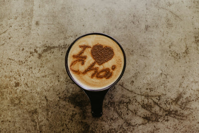 Chai latte casero: especias de verdad, cero jarabes