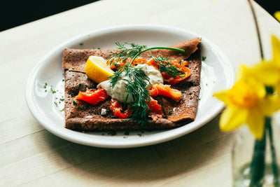 Galettes bretonas de trigo sarraceno con boletus