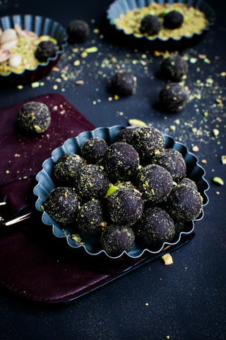 Trufas de despensa: cacao, naranja y nibs (sin horno)