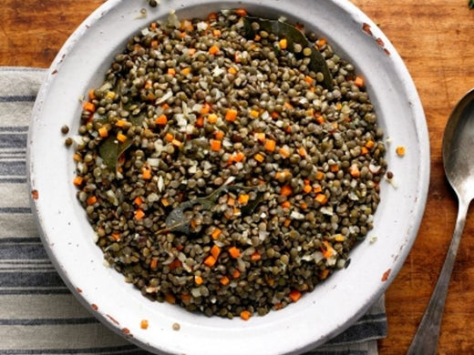 Lentejas beluga estofadas con sofrito