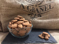 Almendra Cruda con Piel